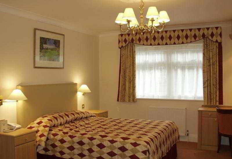 Walton Cottage Hotel Maidenhead Zimmer foto